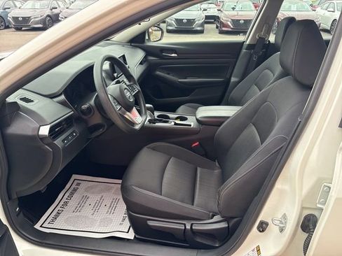 Used 2022 Nissan Altima 2.5 S image 12