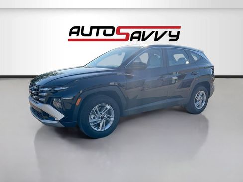 Used 2026 Hyundai Tucson SE AWD/4WD image 3