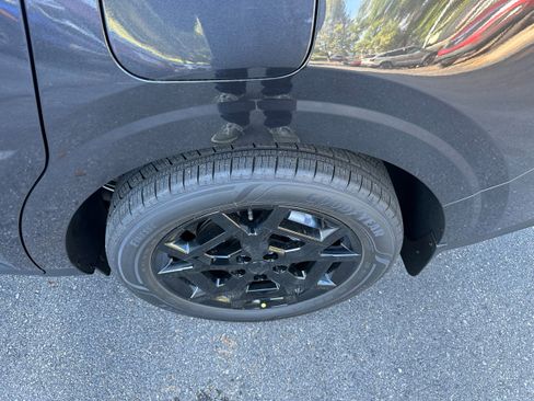 New 2026 Kia Carnival SX image 9