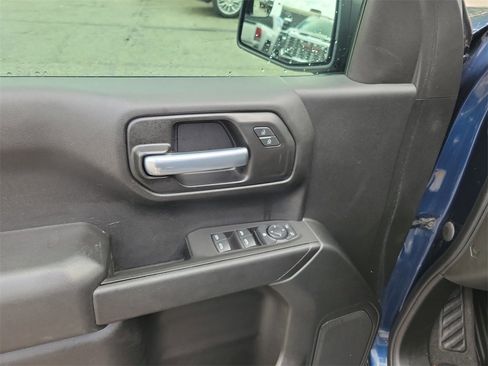 Used 2020 Chevrolet Silverado 1500 Custom w/ Custom Value Package image 23