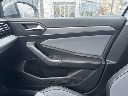 New 2026 Volkswagen Jetta SE image 25