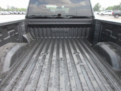 New 2025 GMC Sierra 2500 SLT w/ SLT Convenience Package image 7