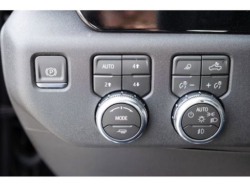 New 2026 GMC Sierra 1500 SLT w/ SLT Premium Plus Package image 32