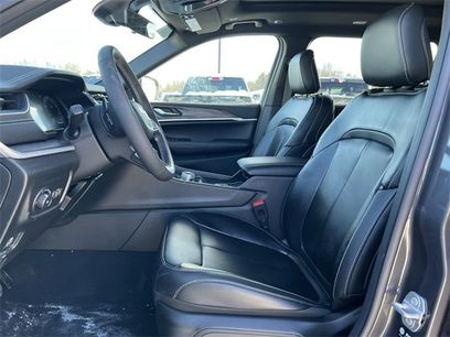 New 2025 Jeep Grand Cherokee L Limited w/ Trailer Tow Package