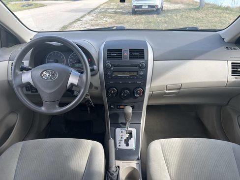 Used 2010 Toyota Corolla LE image 15