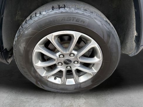 Used 2014 Jeep Grand Cherokee Limited AWD/4WD image 21