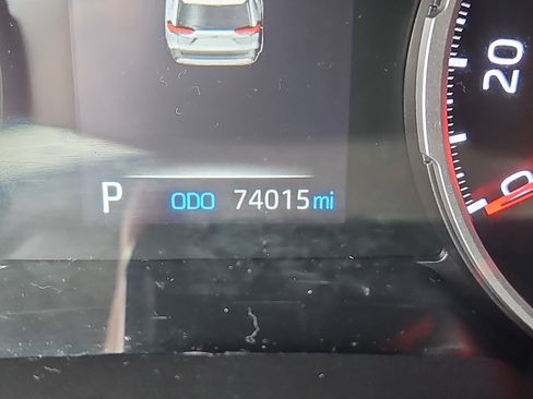 Used 2022 Toyota RAV4 LE AWD/4WD image 6