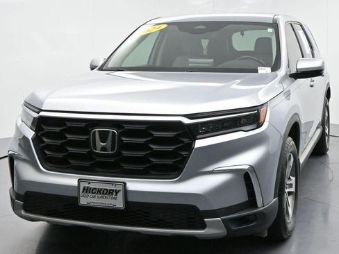 Used 2024 Honda Pilot EX-L image 2