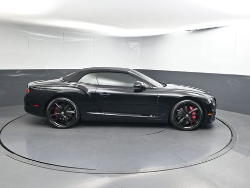 Used 2020 Bentley Continental GT image 27