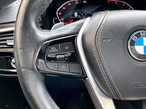 Used 2020 BMW 530i RWD image 24