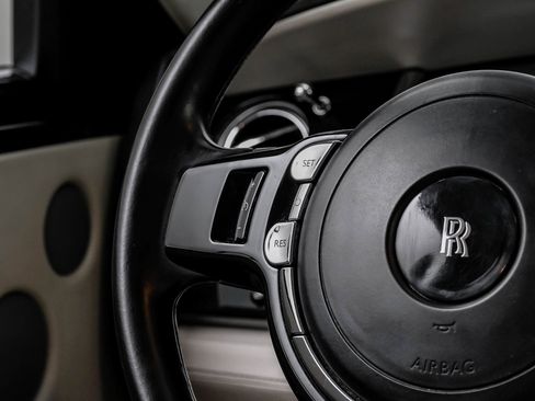 Used 2014 Rolls-Royce Ghost image 28
