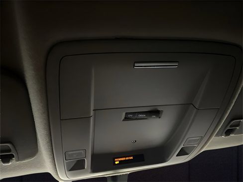 Used 2018 GMC Sierra 1500 4x4 Double Cab w/ Sierra Convenience Package image 44