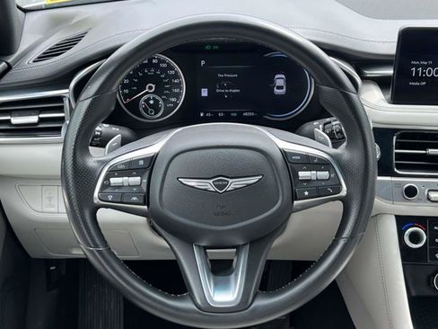 Used 2024 Genesis G70 2.5T RWD image 13