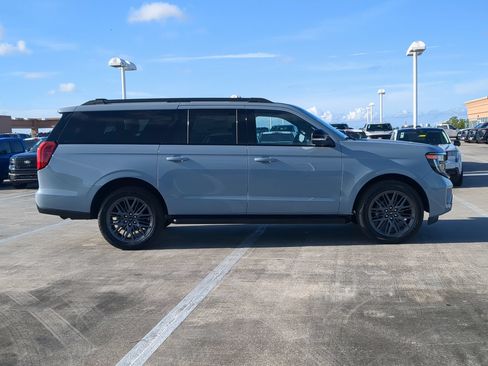 New 2026 Ford Expedition Max Platinum w/ Stealth Appearance Package AWD/4WD image 42