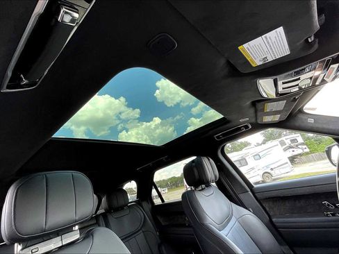 Used 2023 Land Rover Range Rover Sport First Edition image 15