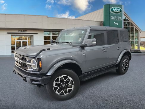 Used 2023 Ford Bronco Outer Banks image 1
