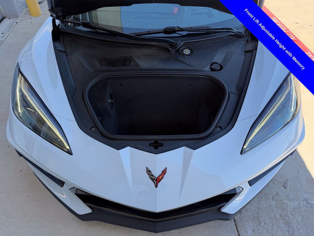 Used 2021 Chevrolet Corvette Stingray Preferred Cpe w/ Z51 Performance Package RWD image 4