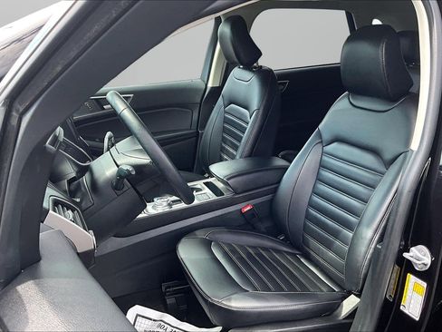 Certified 2024 Ford Edge SEL w/ Convenience Package AWD/4WD image 16