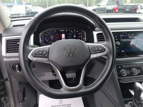 Used 2023 Volkswagen Atlas SE image 11