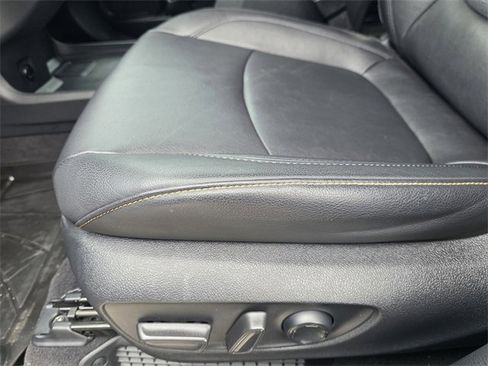 Used 2023 Toyota Sienna XLE Woodland Edition image 19