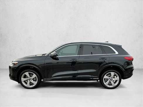 Used 2025 Audi Q5 Premium Plus w/ Premium Plus image 8