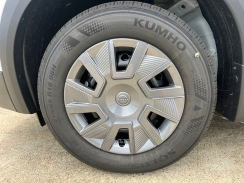 New 2026 Nissan Kicks S FWD image 8