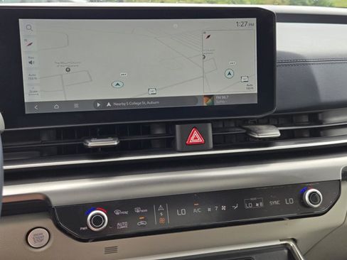Certified 2025 Kia Carnival SX Prestige FWD image 28