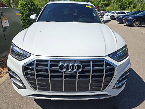 Used 2023 Audi Q5 2.0T Premium Plus w/ Premium Plus Package AWD/4WD image 3