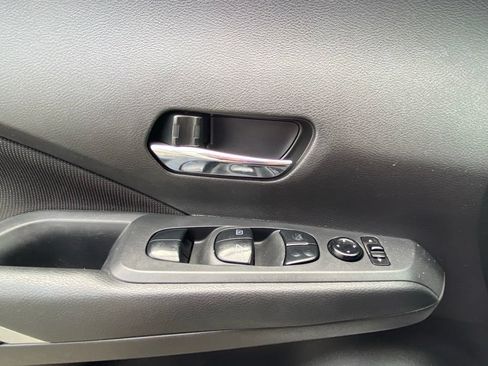 Used 2023 Nissan Kicks SV FWD image 22