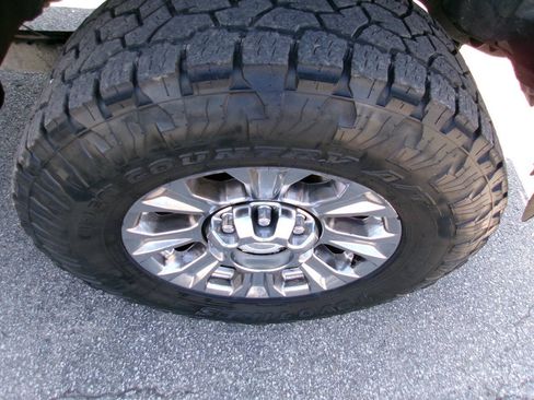 Used 2015 Ford F250 XLT AWD/4WD image 11