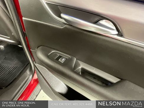 Used 2019 Cadillac XT5 Premium Luxury image 23