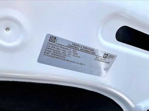 Used 2023 GMC Canyon Elevation image 32