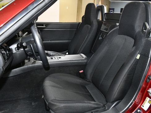 Used 2007 MAZDA MX-5 Miata Touring image 7