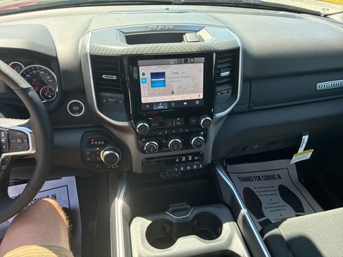 New 2026 RAM 1500 Big Horn AWD/4WD image 17