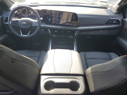 Used 2025 Chevrolet Tahoe Premier image 11