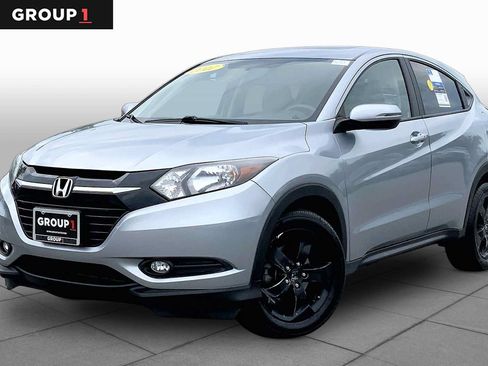 Used 2017 Honda HR-V EX image 1
