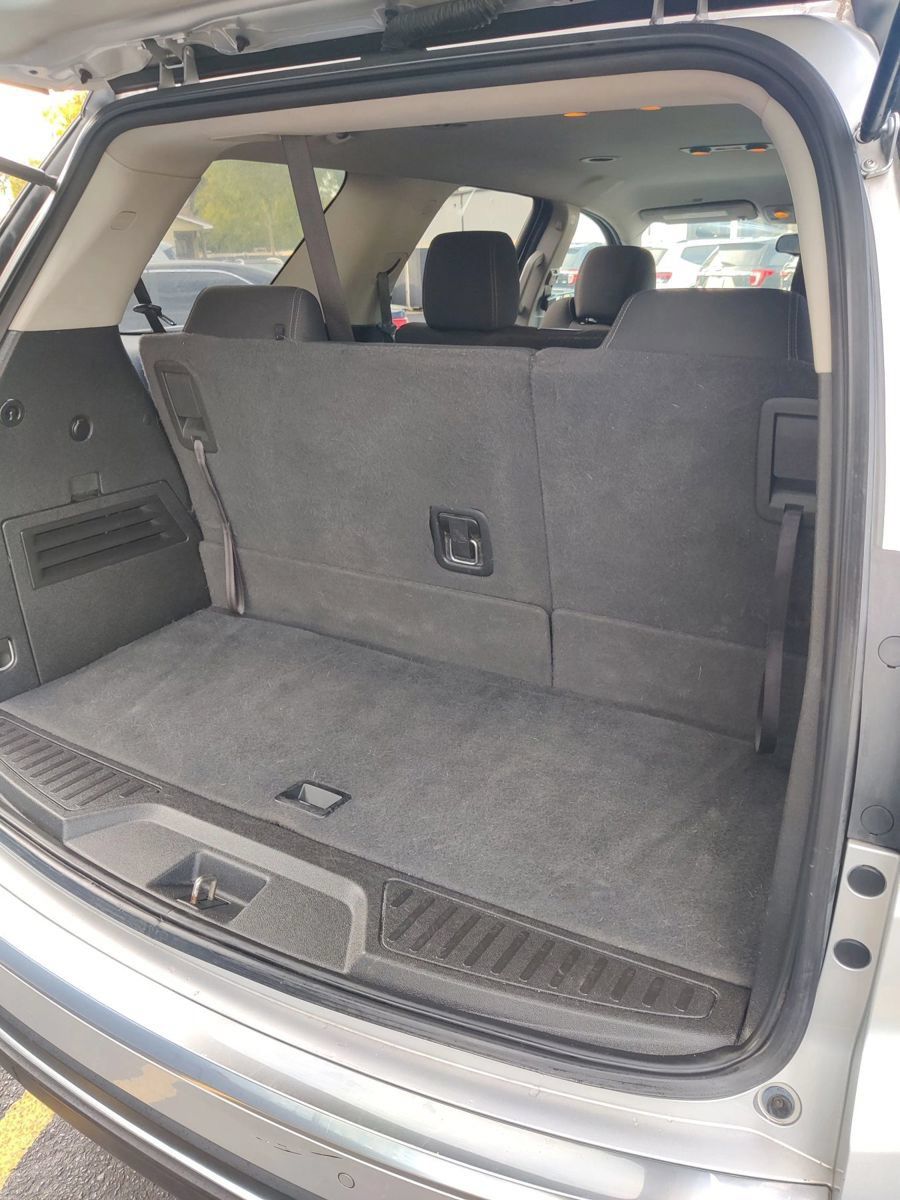 Used 2016 GMC Acadia SLE FWD image 21