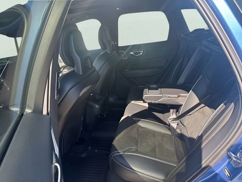 Used 2018 Volvo XC60 T6 R-Design w/ Convenience Package AWD/4WD image 23