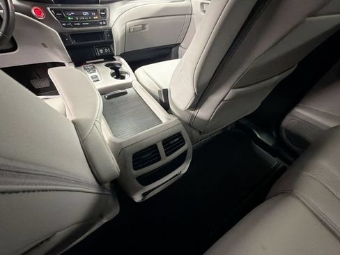 Used 2023 Honda Ridgeline RTL-E image 22