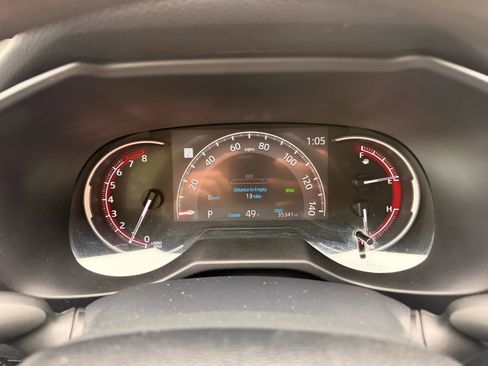 Used 2023 Toyota RAV4 LE AWD/4WD image 16