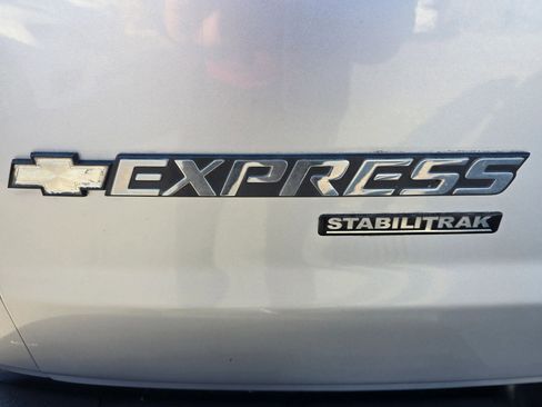 Used 2016 Chevrolet Express 2500 LS image 6