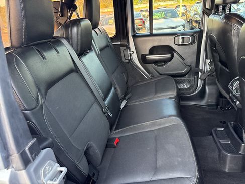 Used 2021 Jeep Wrangler Unlimited Sport AWD/4WD image 15