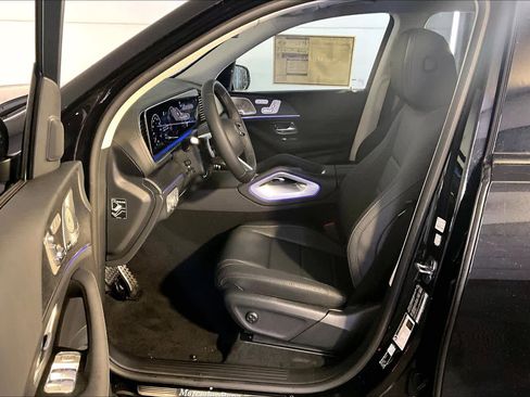 New 2026 Mercedes-Benz GLS 450 4MATIC image 13