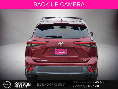 Used 2022 Toyota Highlander XLE FWD image 7