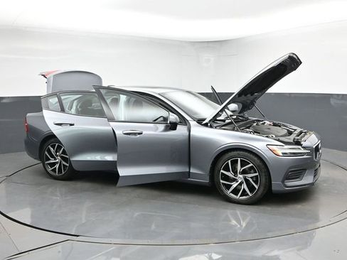 Used 2020 Volvo S60 T5 Momentum w/ Protection Package Premier FWD image 44