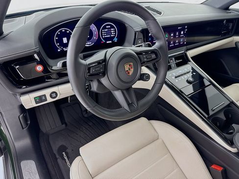 Certified 2025 Porsche Panamera 4 AWD/4WD image 4