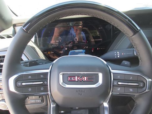 New 2026 GMC Yukon XL Elevation w/ Elevation Premium Package AWD/4WD image 18