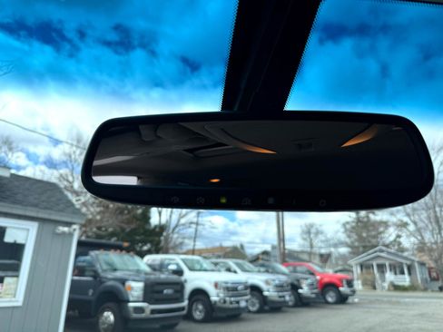 Used 2013 INFINITI JX35 AWD w/ Premium Pkg image 22