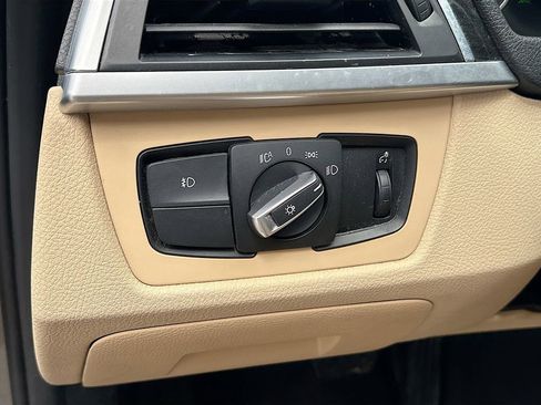 Used 2018 BMW 330i Sedan image 10