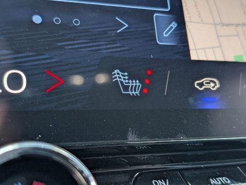 New 2025 Chevrolet Blazer EV LT image 4